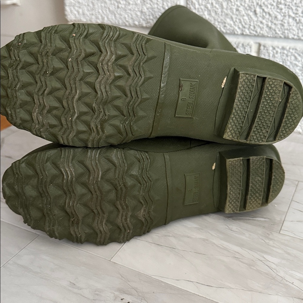 SeaVees Women's Olive Lace-Up Rain Boots - Picture 5 of 6